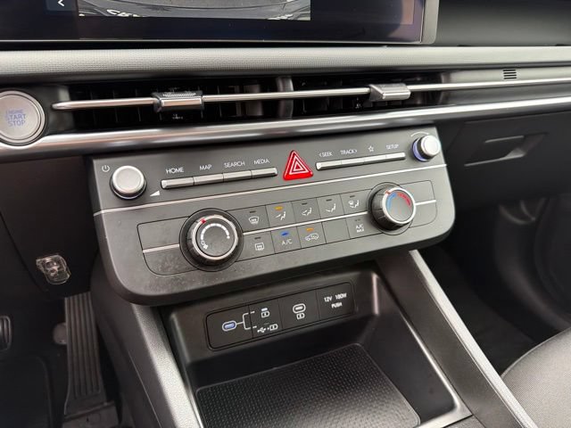 Certified 2025 Hyundai Tucson SE FWD image 18