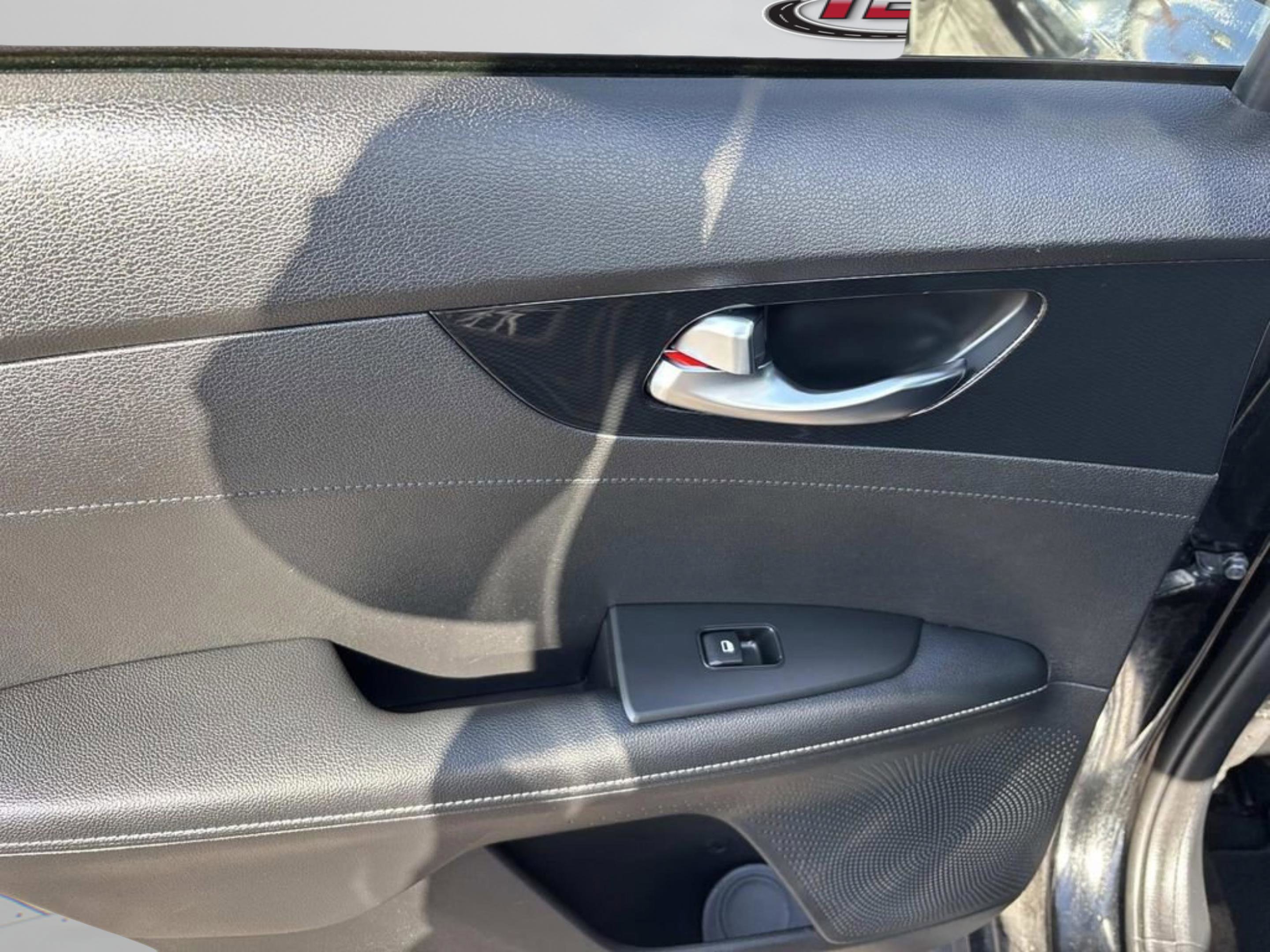 Used 2023 Kia Forte GT-Line w/ GT-Line Technology Package FWD image 22