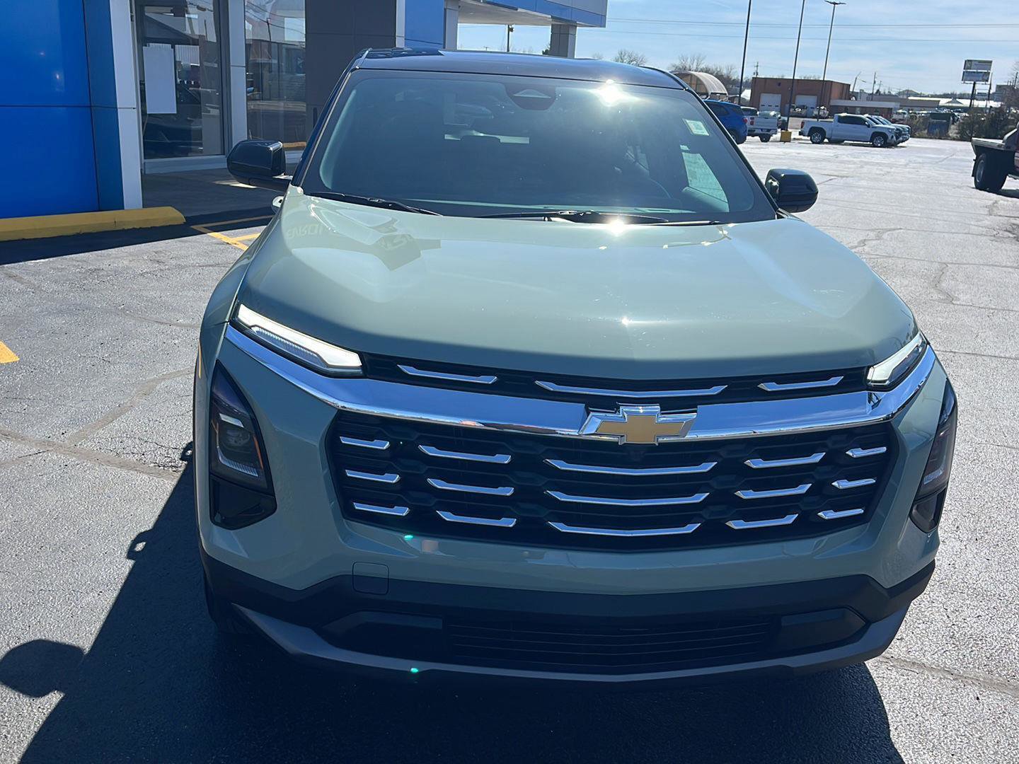 New 2026 Chevrolet Equinox LT w/ Convenience Package II AWD/4WD image 8