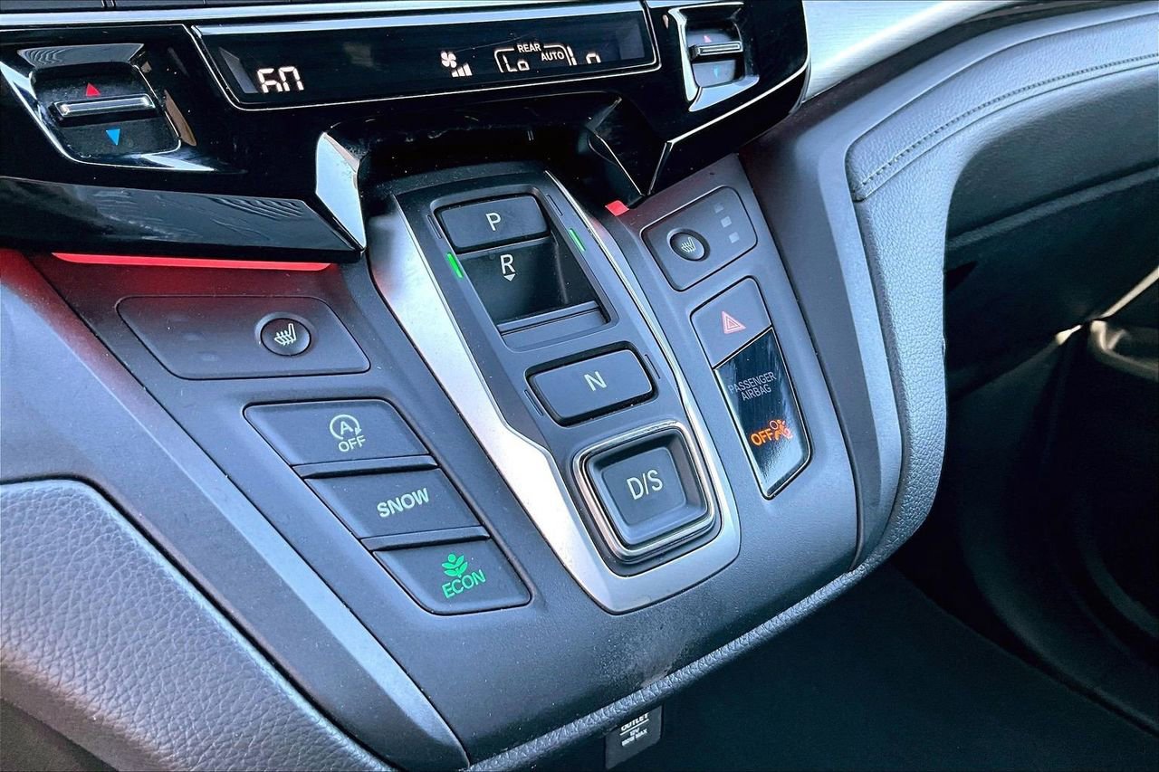 Used 2025 Honda Odyssey Sport-L image 31