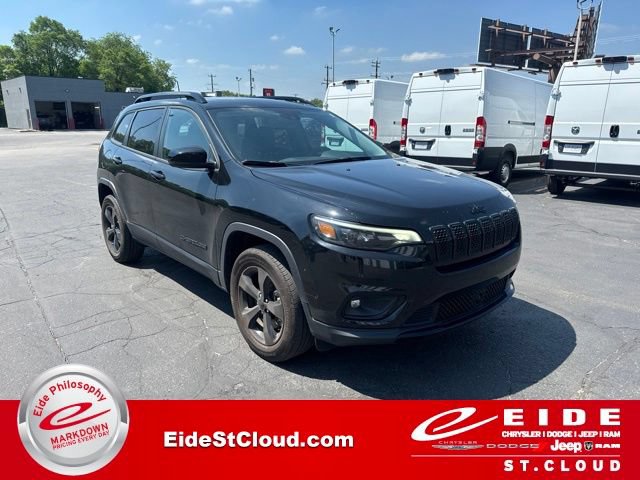 Used 2023 Jeep Cherokee Altitude Lux w/ Lux Elite Package