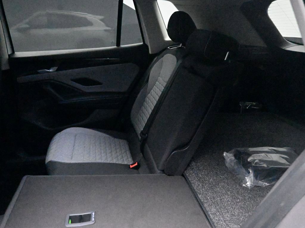 New 2026 Volkswagen Tiguan S FWD image 21