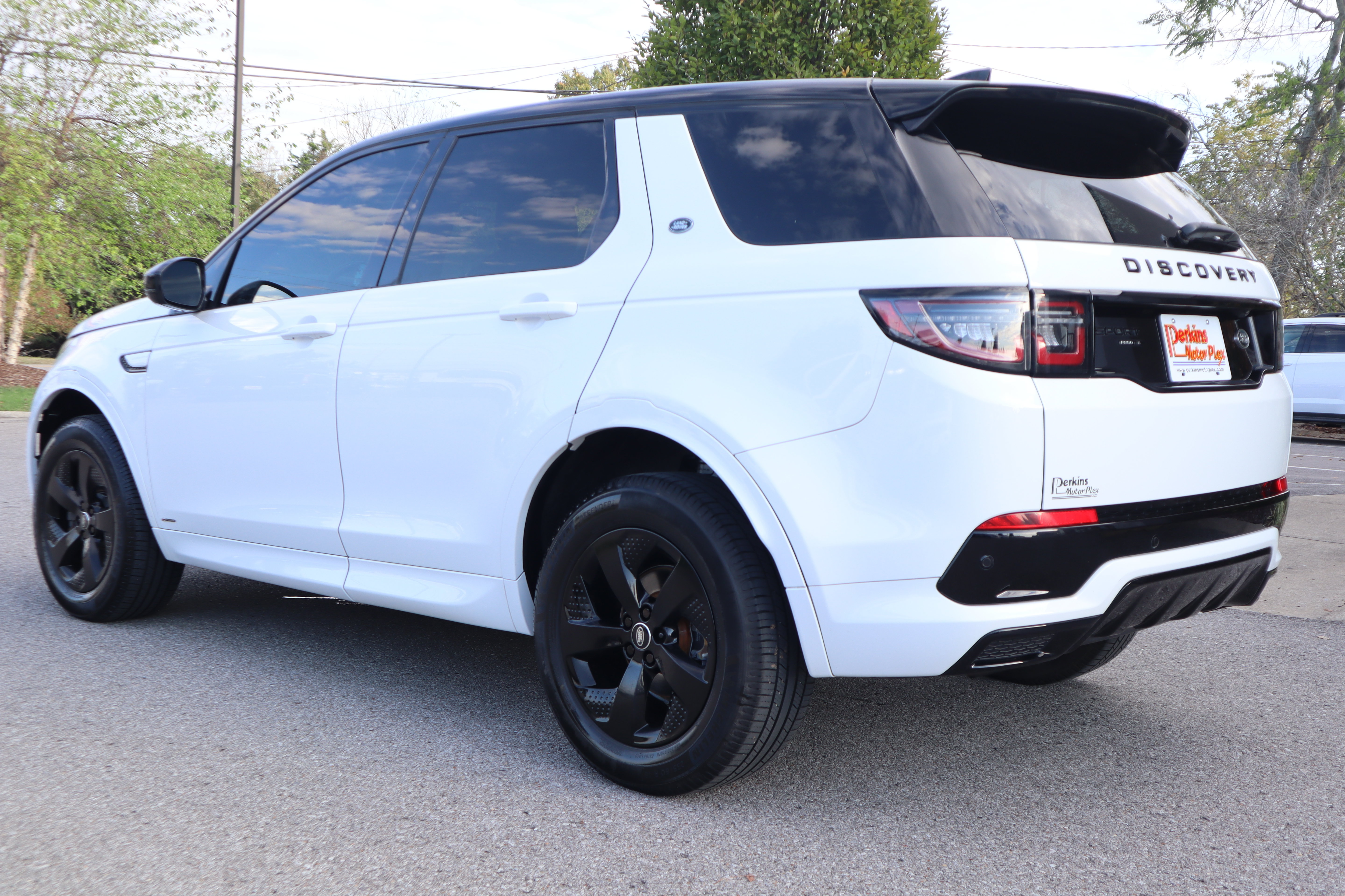 Used 2020 Land Rover Discovery Sport S R-Dynamic AWD/4WD image 9