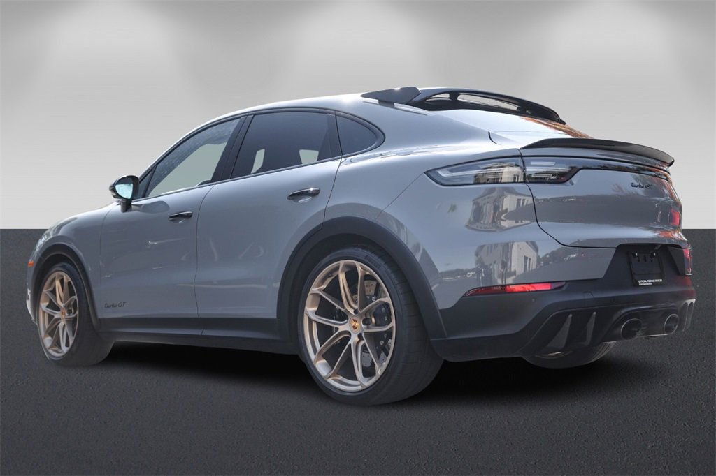 Used 2023 Porsche Cayenne Turbo GT image 5