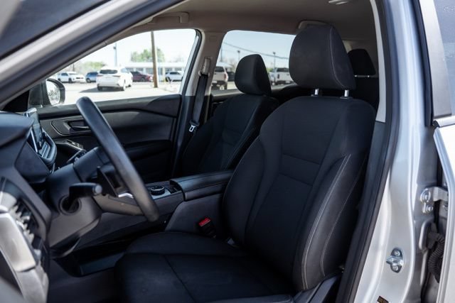 Used 2024 Nissan Rogue S AWD/4WD image 24