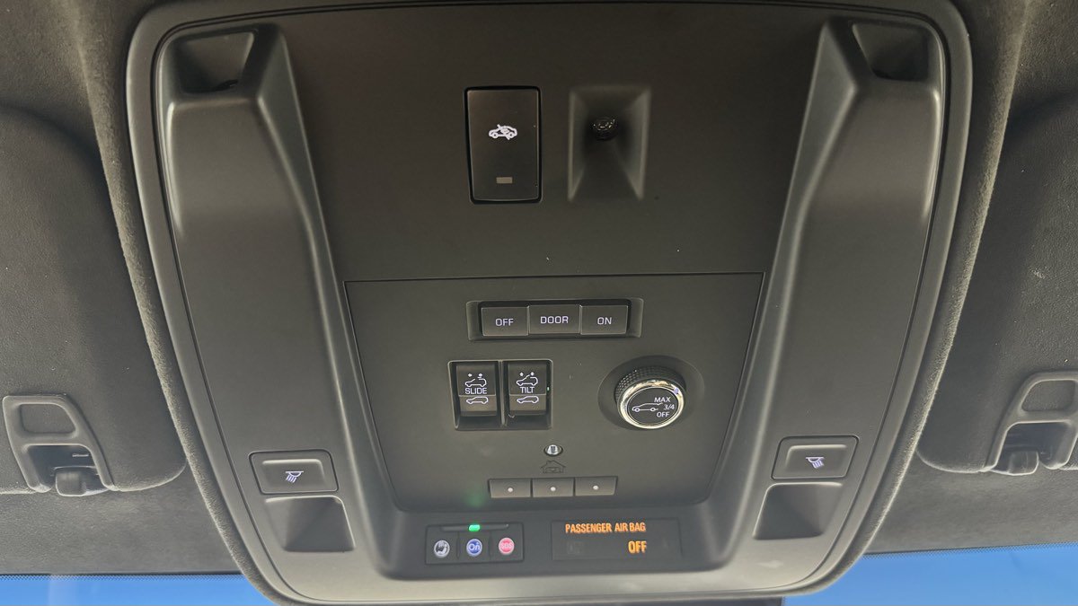 Used 2019 Cadillac Escalade Platinum AWD/4WD image 28