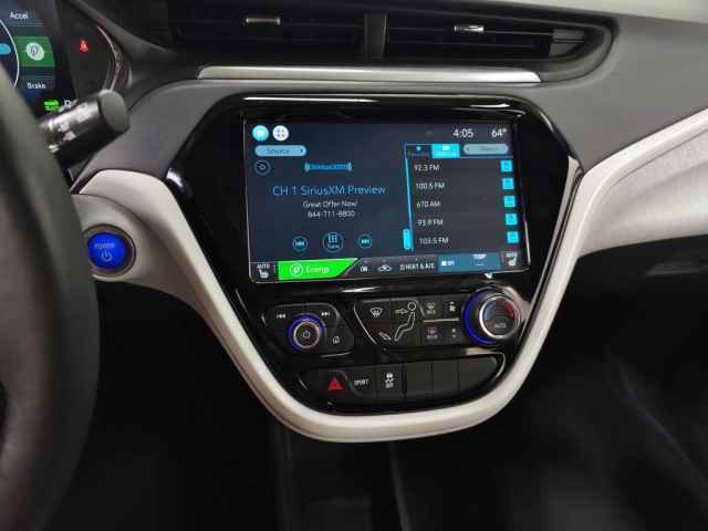 Used 2017 Chevrolet Bolt LT FWD image 22