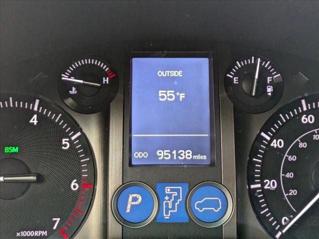 Used 2017 Lexus GX 460 Premium w/ Premium Package image 11