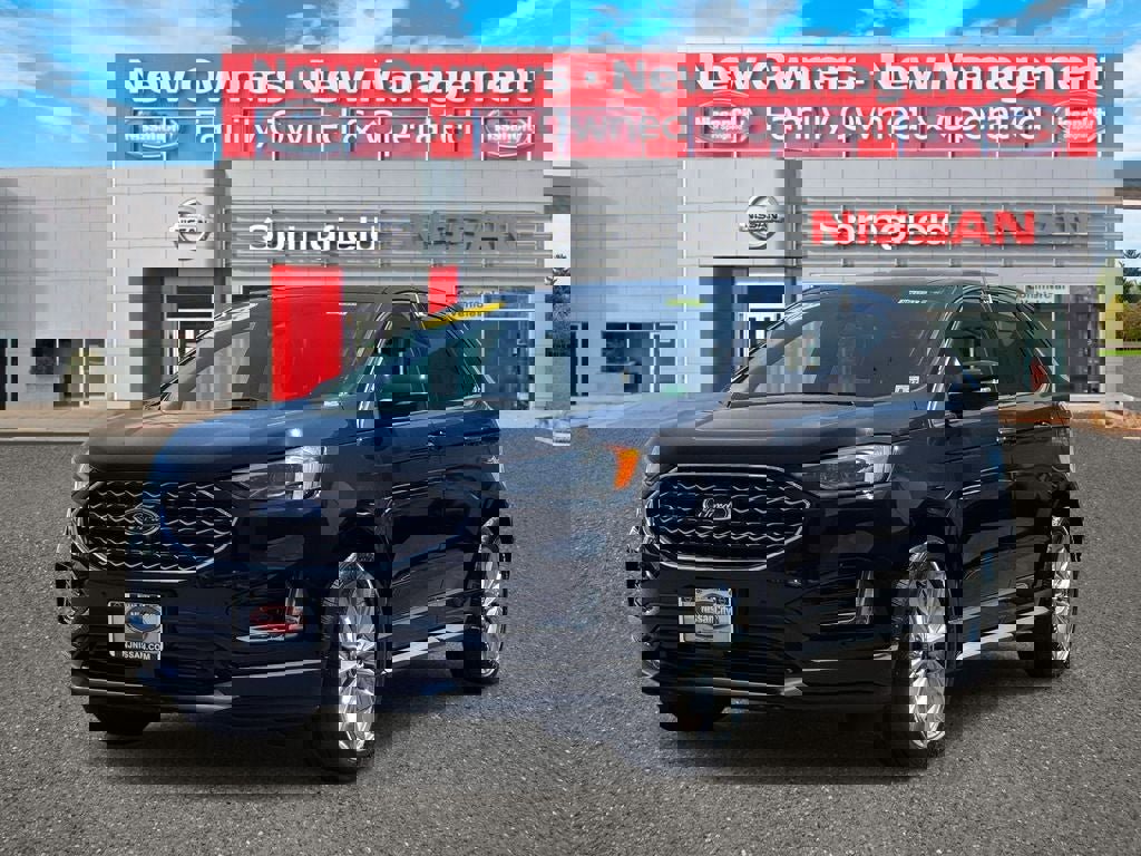 Used 2022 Ford Edge Titanium w/ Equipment Group 301A image 2