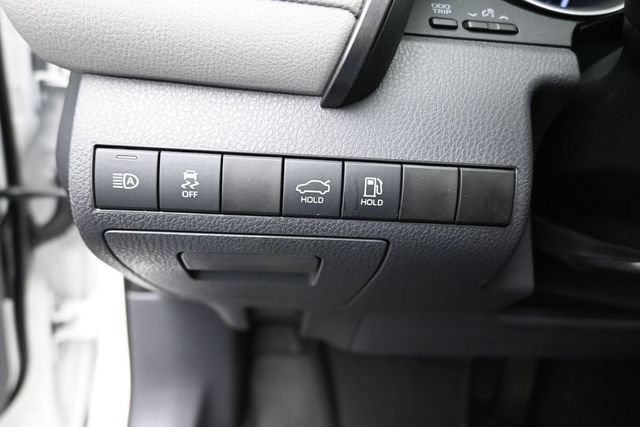 Used 2022 Toyota Camry LE FWD image 15