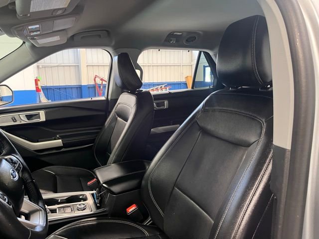 Used 2023 Ford Explorer Limited w/ Equipment Group 301A image 22