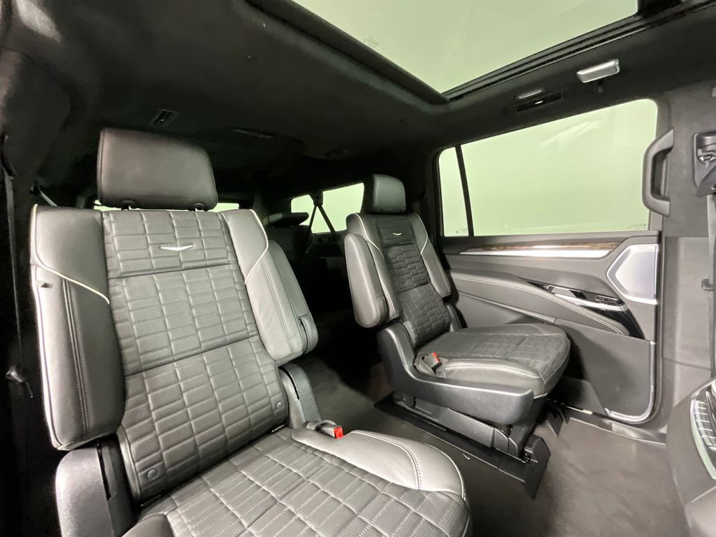 Used 2025 Cadillac Escalade ESV Sport Platinum image 22