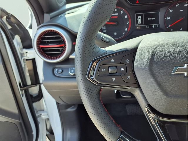 New 2026 Chevrolet Trax RS w/ Sunroof Package image 8