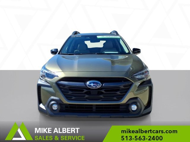Used 2024 Subaru Outback Premium AWD/4WD image 2