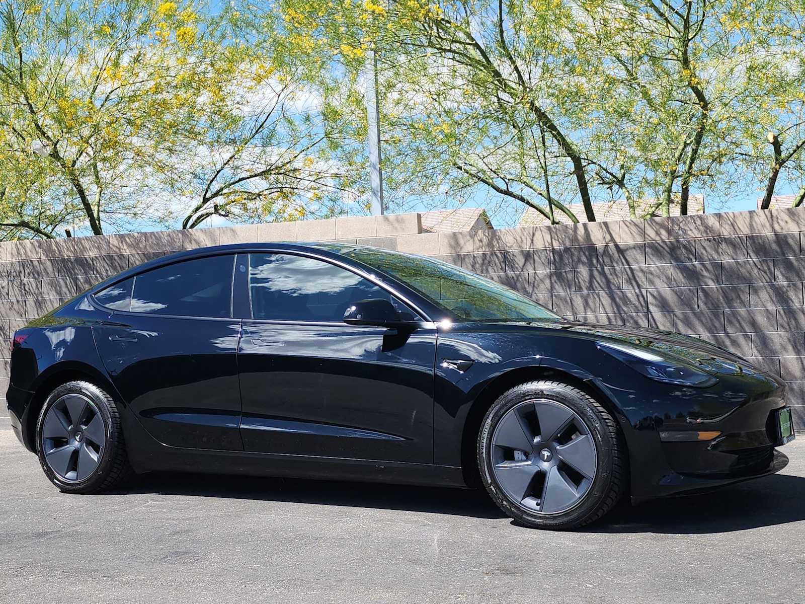 Used 2022 Tesla Model 3 Long Range image 3