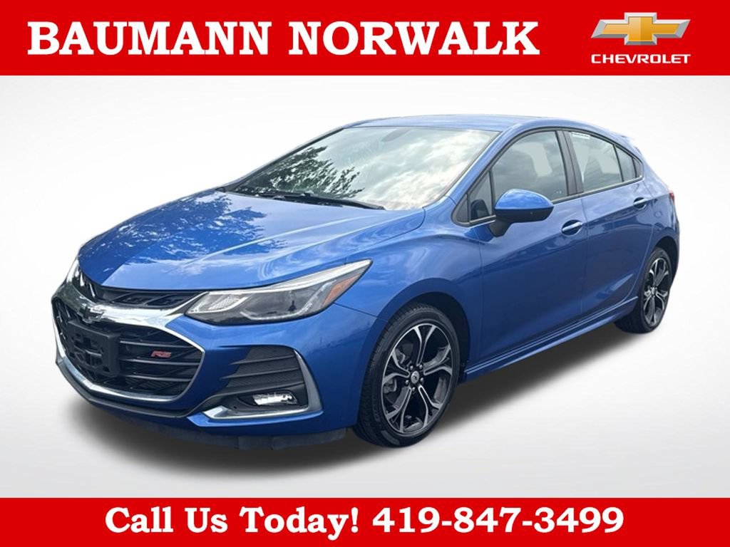 Used 2019 Chevrolet Cruze LT w/ Convenience Package FWD image 3
