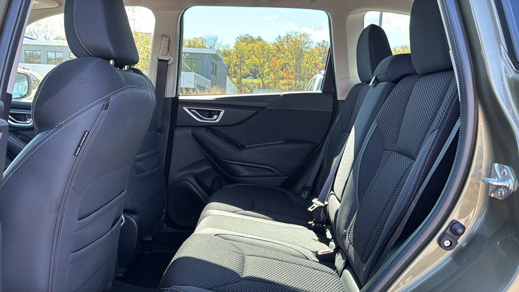 Certified 2023 Subaru Forester Premium AWD/4WD image 25