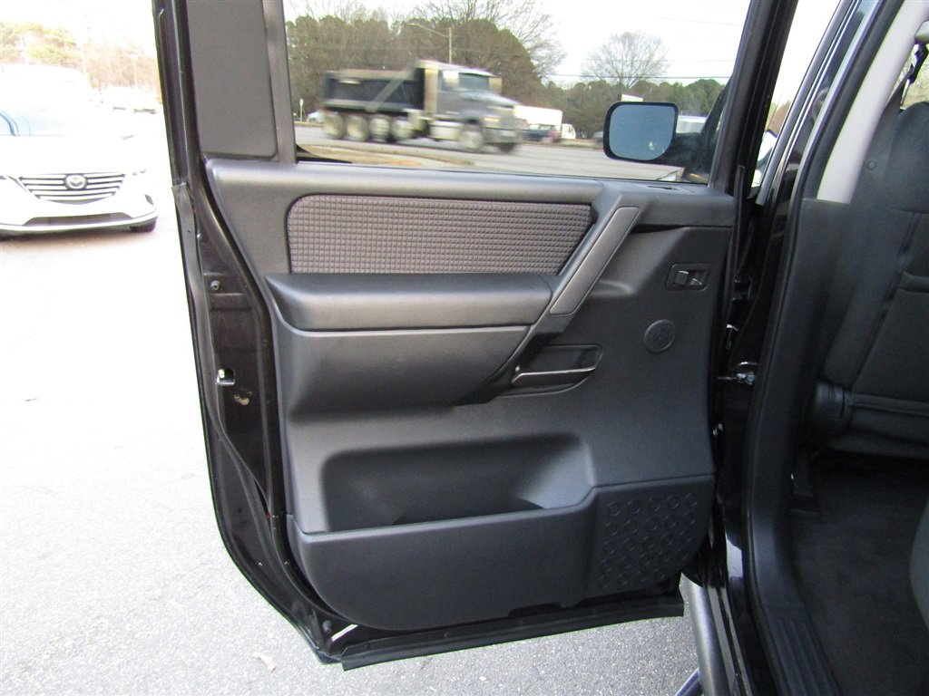 Used 2012 Nissan Titan SV w/ SV Value Truck Pkg image 20