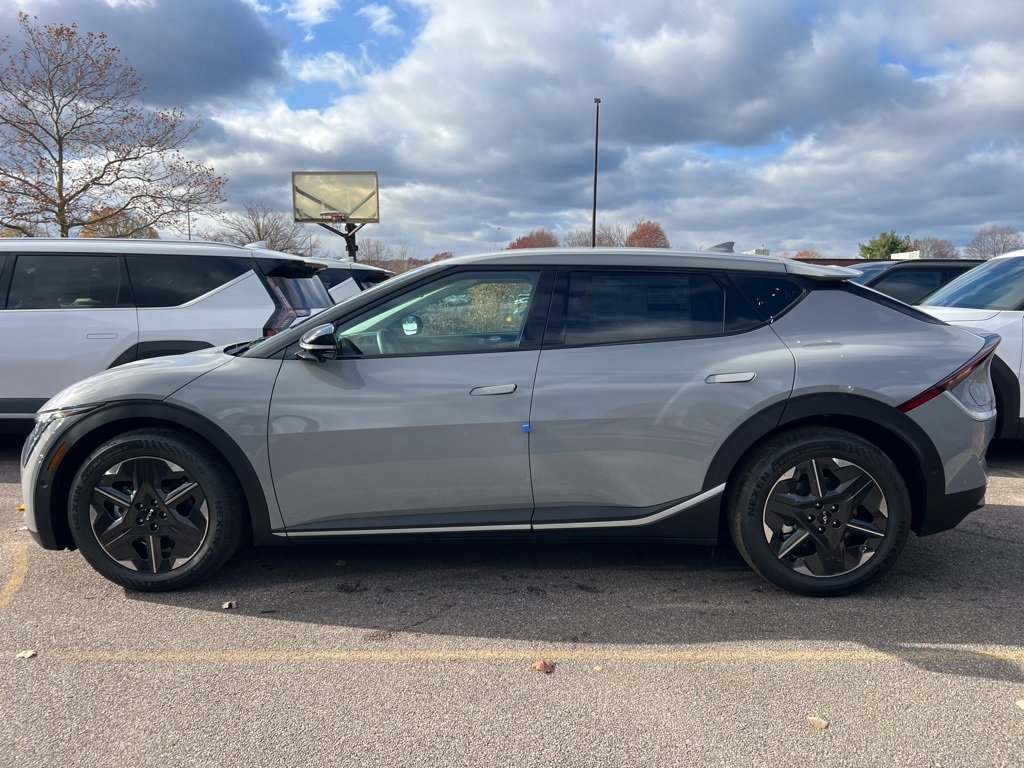 New 2025 Kia EV6 Light image 2