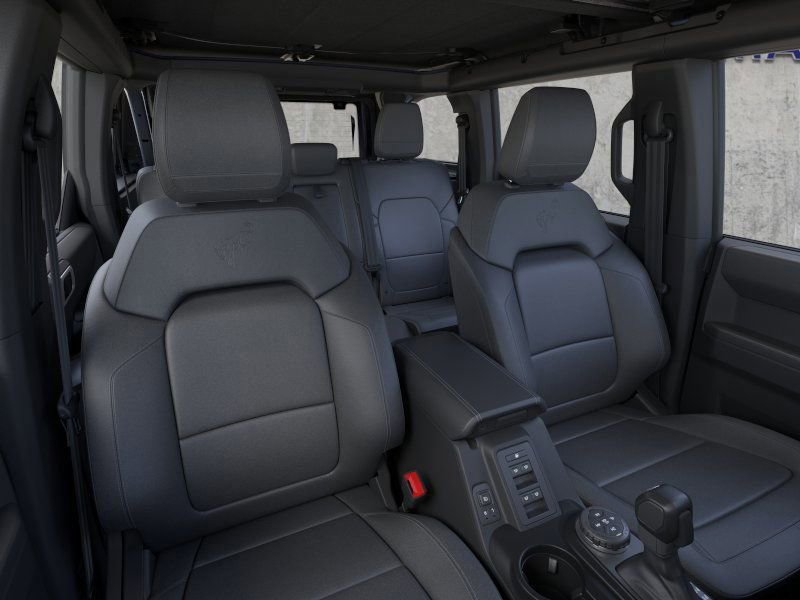 New 2025 Ford Bronco Outer Banks w/ Sasquatch Package image 11