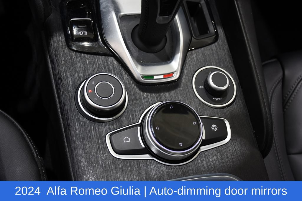 Used 2024 Alfa Romeo Giulia Sprint AWD/4WD image 24
