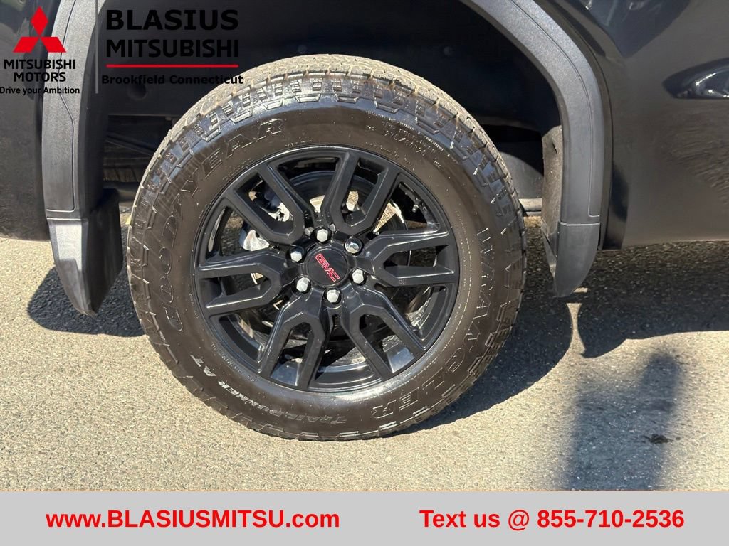 Used 2024 GMC Sierra 1500 Elevation w/ X31 Off-Road Package AWD/4WD image 4