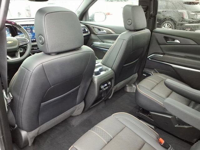 Used 2025 Chevrolet Traverse High Country image 16