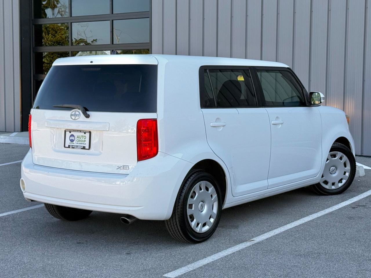 Used 2009 Scion xB FWD image 5