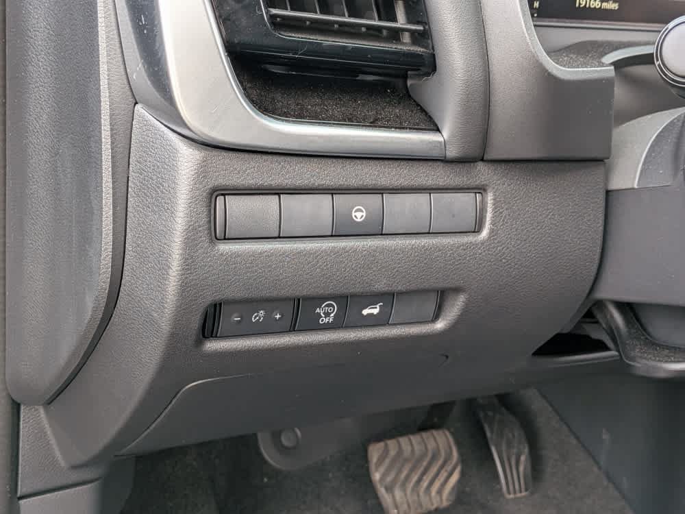 Used 2024 Nissan Rogue SL w/ SL Premium Package AWD/4WD image 14