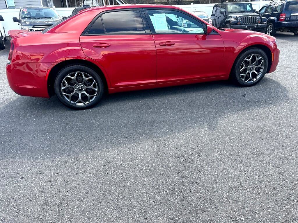 Used 2016 Chrysler 300 S image 11