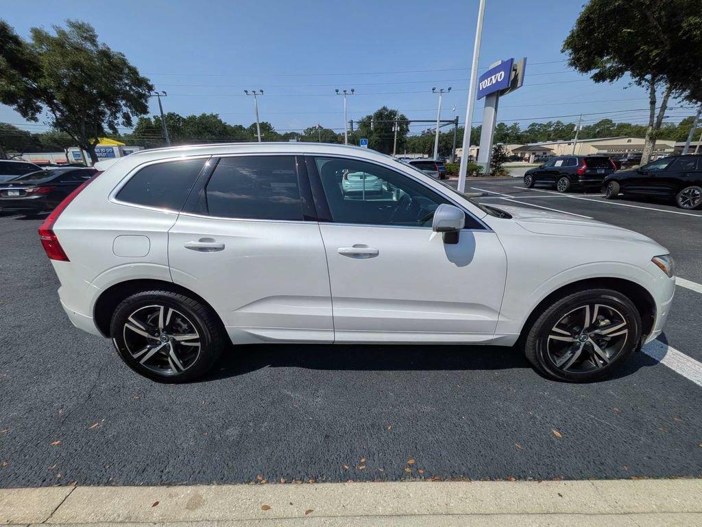Used 2019 Volvo XC60 T8 R-Design w/ Protection Package Premier AWD/4WD image 7