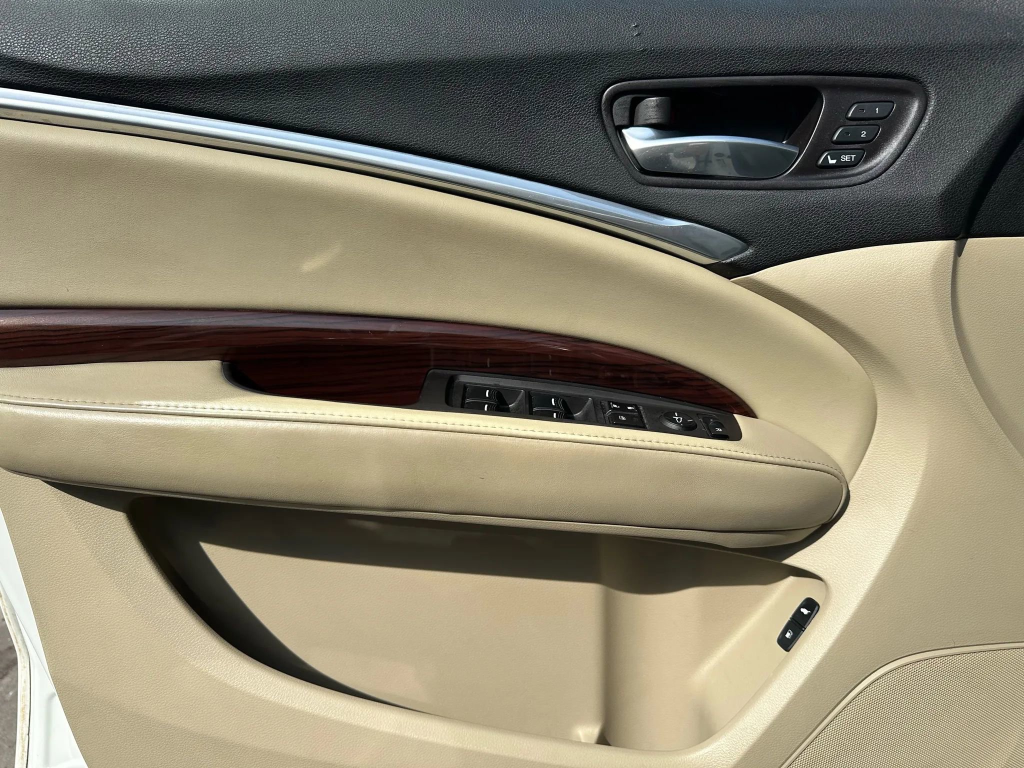 Used 2016 Acura MDX SH-AWD image 9