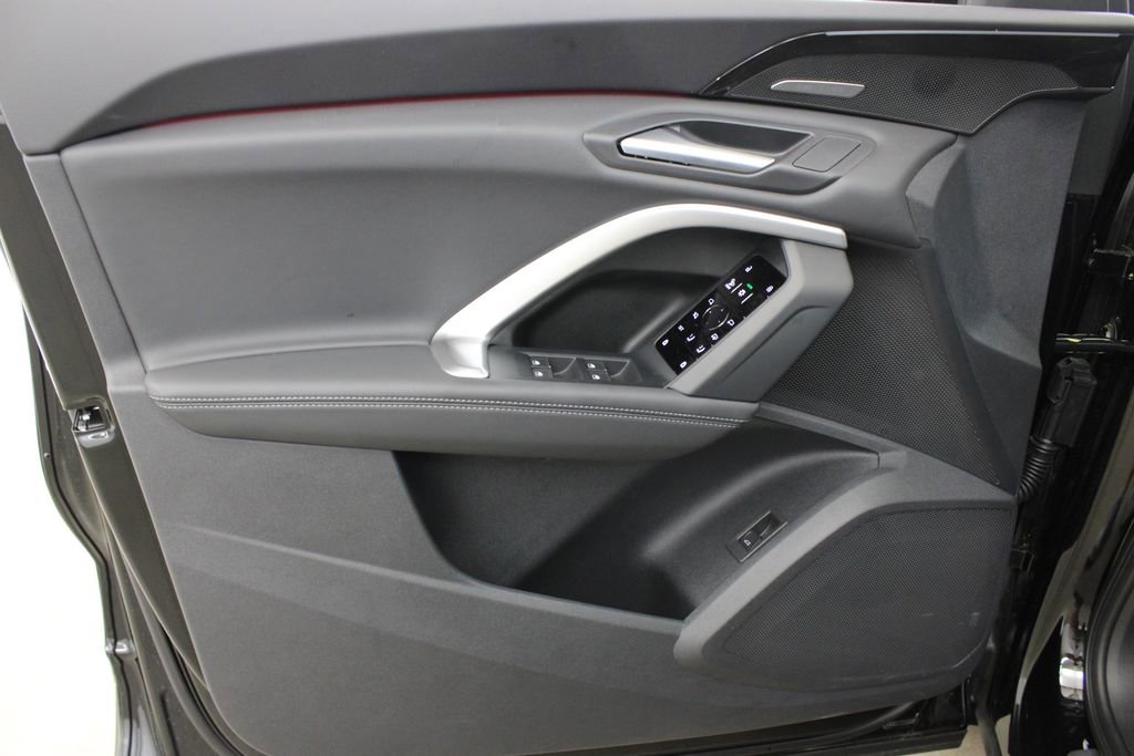 New 2025 Audi Q5 Prestige AWD/4WD image 17