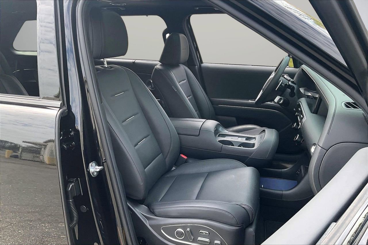 Used 2026 Hyundai Palisade Calligraphy image 25