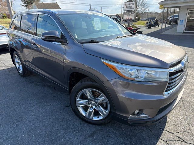 Used 2015 Toyota Highlander Limited Platinum image 6