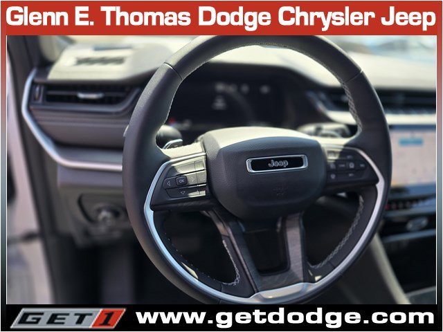 New 2026 Jeep Grand Cherokee Limited RWD image 10