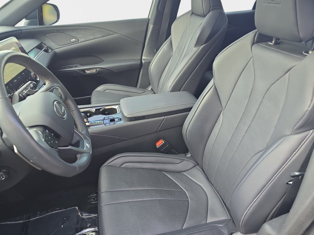 Used 2024 Lexus RX 350 F Sport w/ Convenience Package AWD/4WD image 18