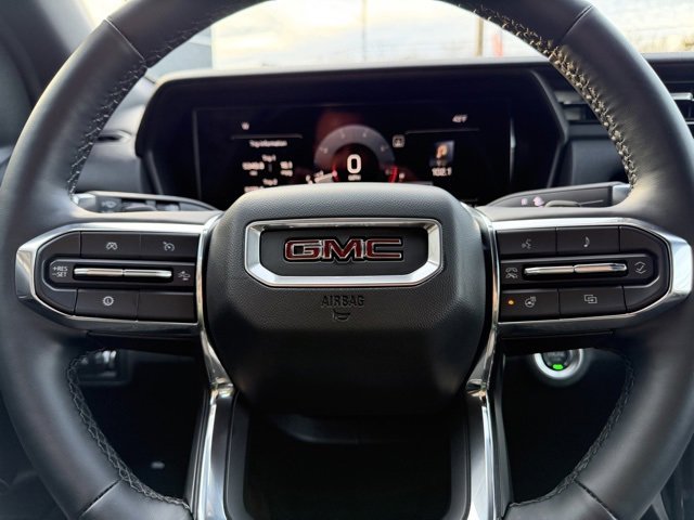 Used 2025 GMC Terrain Elevation image 11