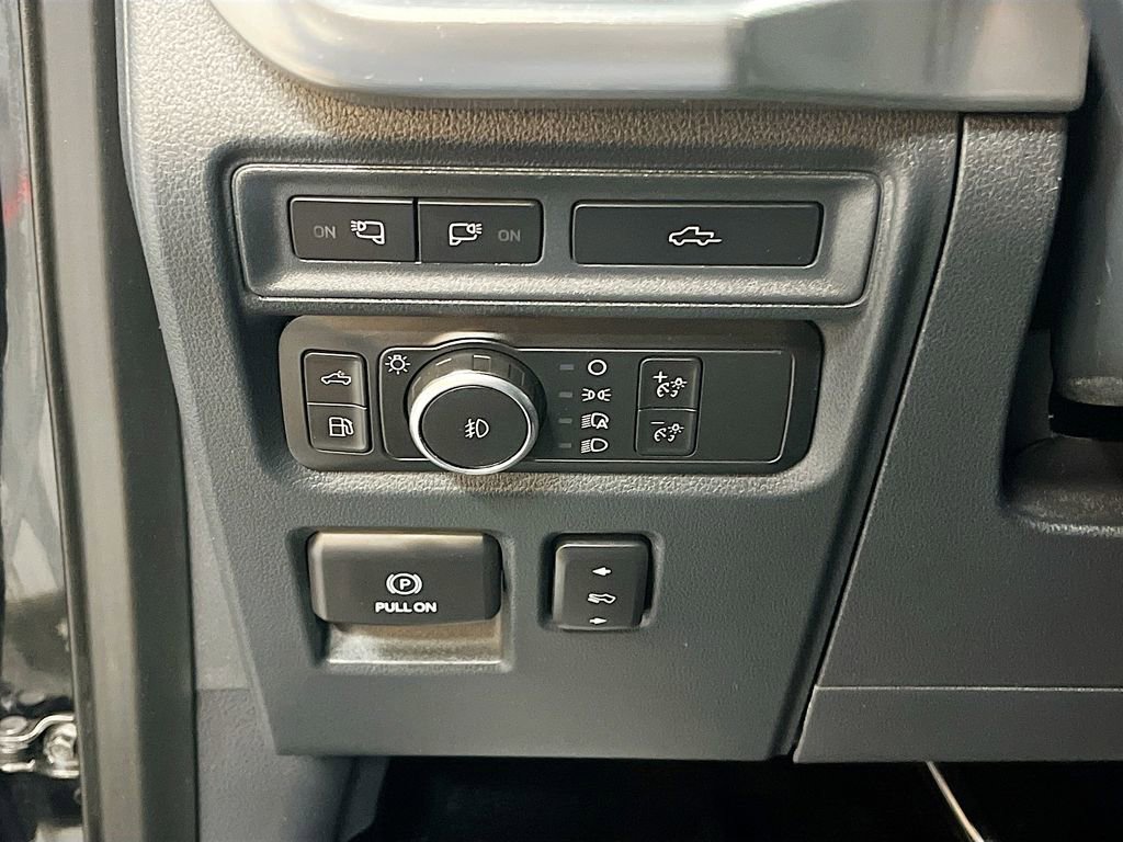 Used 2022 Ford F150 Lariat w/ Equipment Group 502A High image 10