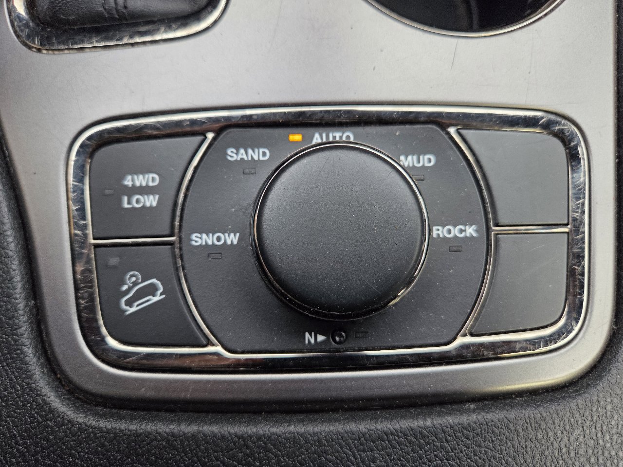 Used 2020 Jeep Grand Cherokee Limited X image 28