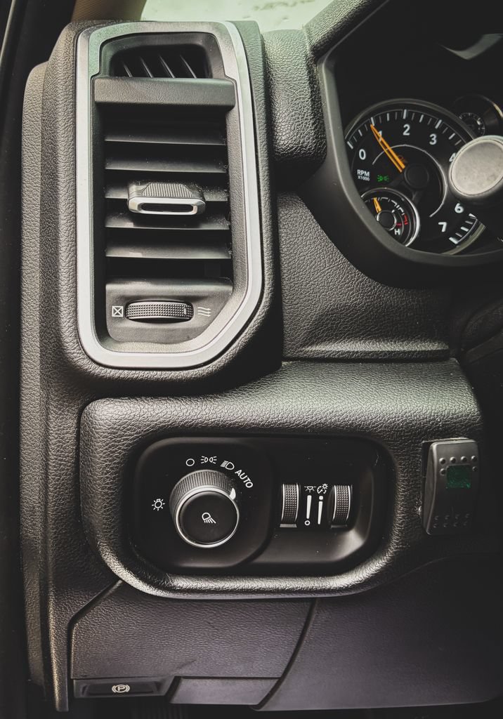 Used 2019 RAM 2500 Big Horn AWD/4WD image 8