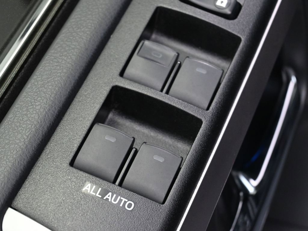 Used 2020 Toyota 4Runner Limited image 14