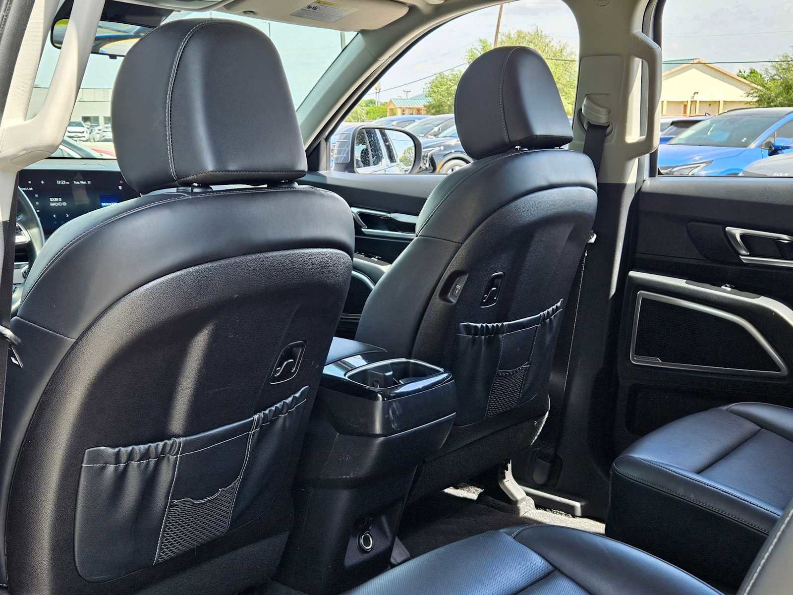 Used 2025 Kia Telluride S image 17