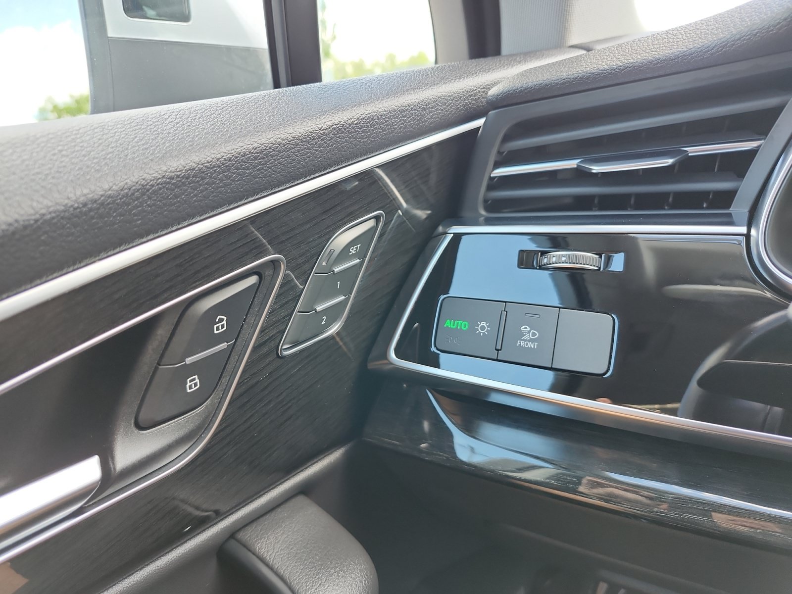 Used 2022 Audi Q7 2.0T Premium AWD/4WD image 25