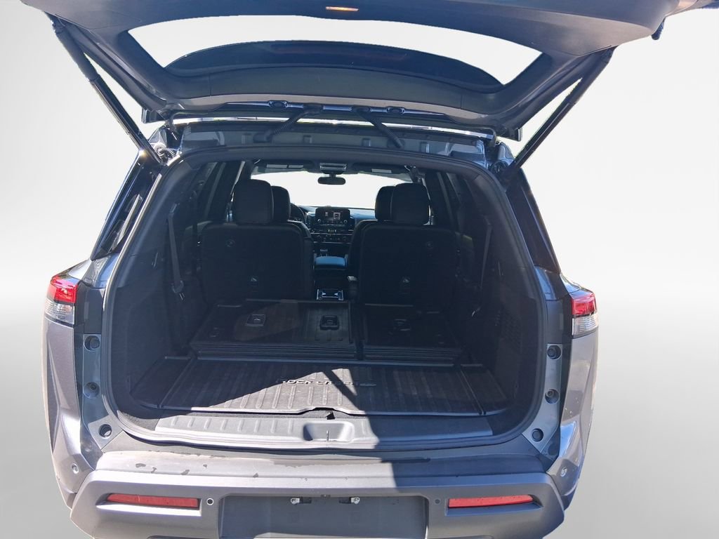 Used 2025 Nissan Pathfinder Rock Creek image 24