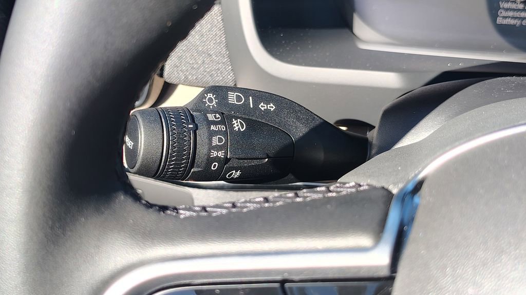 New 2026 Volvo XC90 B6 Plus w/ Protection Package Premier image 18