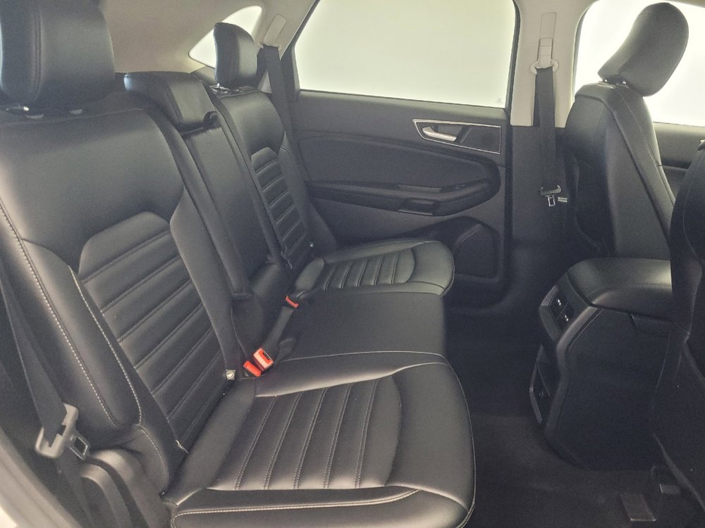 Used 2023 Ford Edge SEL image 19
