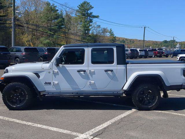 Certified 2021 Jeep Gladiator Sport AWD/4WD image 8
