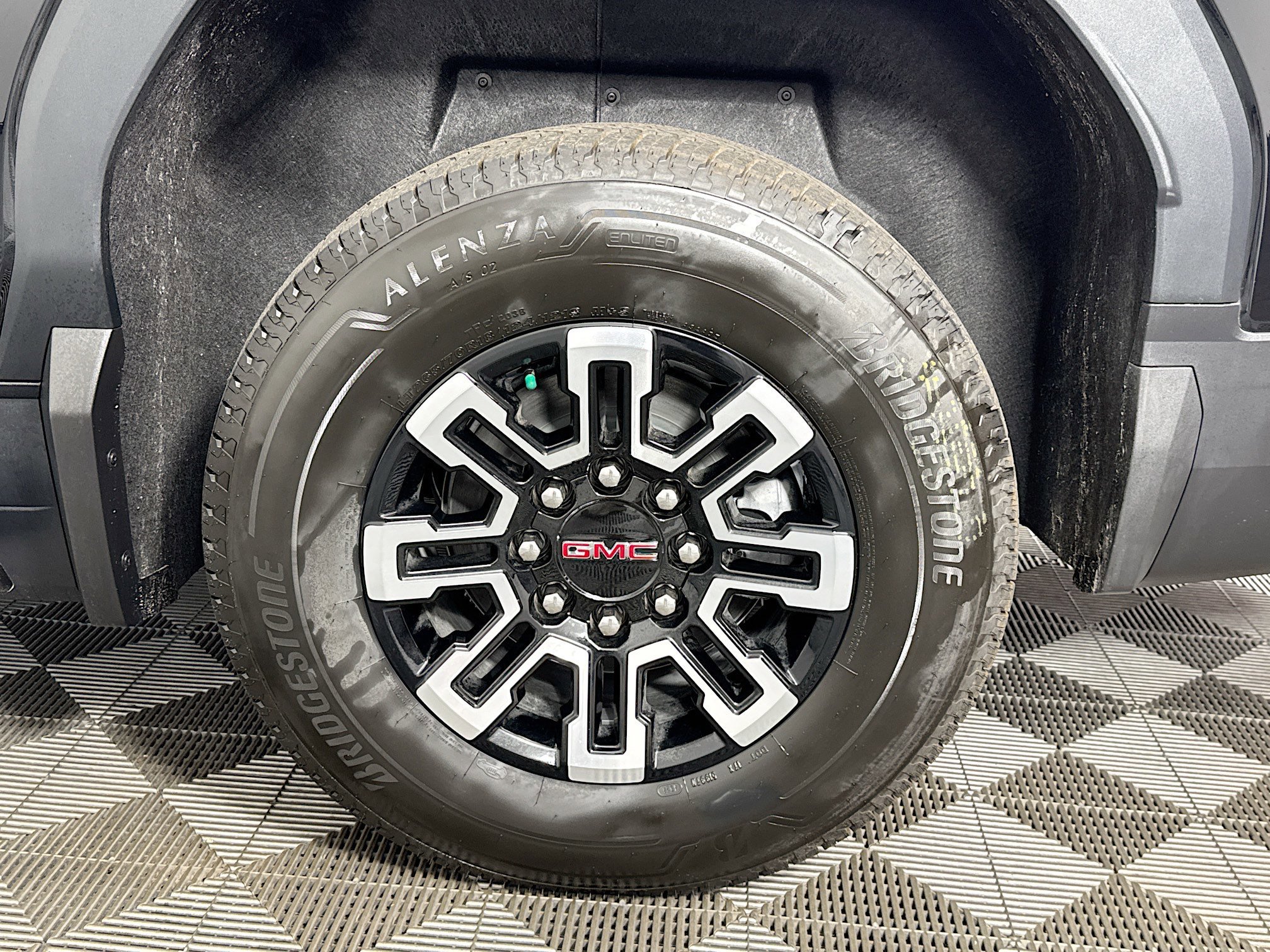 New 2026 GMC Sierra EV Elevation w/ Premium Package image 30