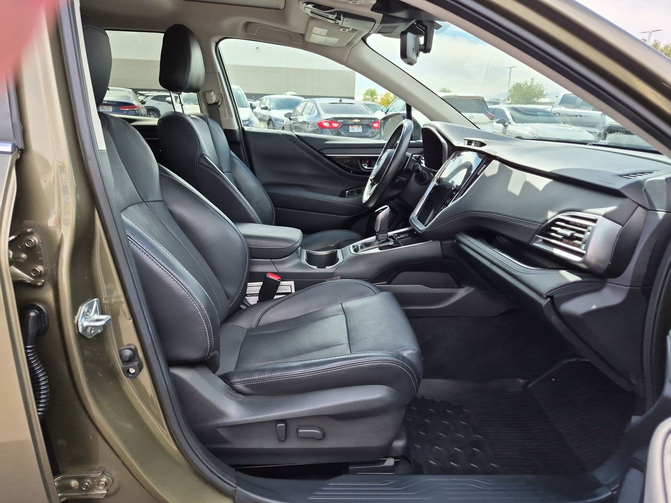 Used 2024 Subaru Outback Limited AWD/4WD image 28
